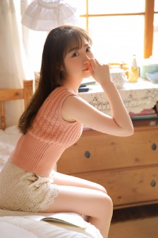 高墙里的官员们